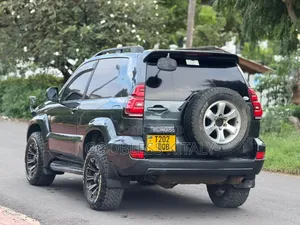 Toyota Land Cruiser Prado 2005 Black