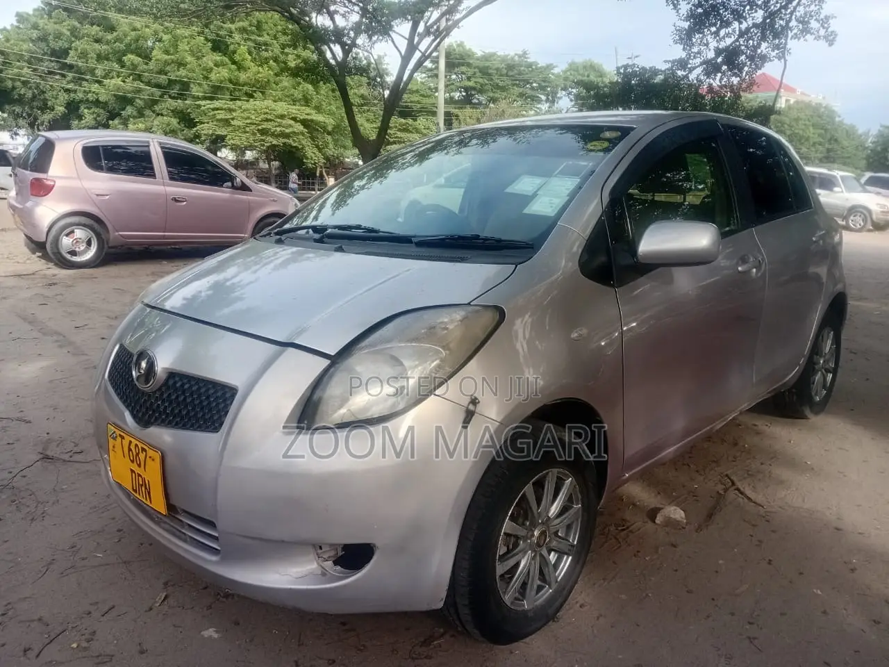Toyota Vitz 2003 Silver