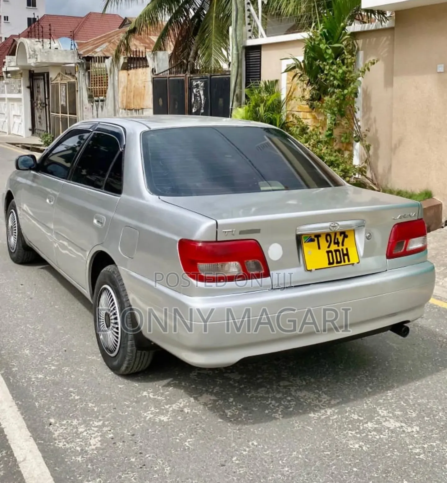 Toyota Carina 2000 Silver