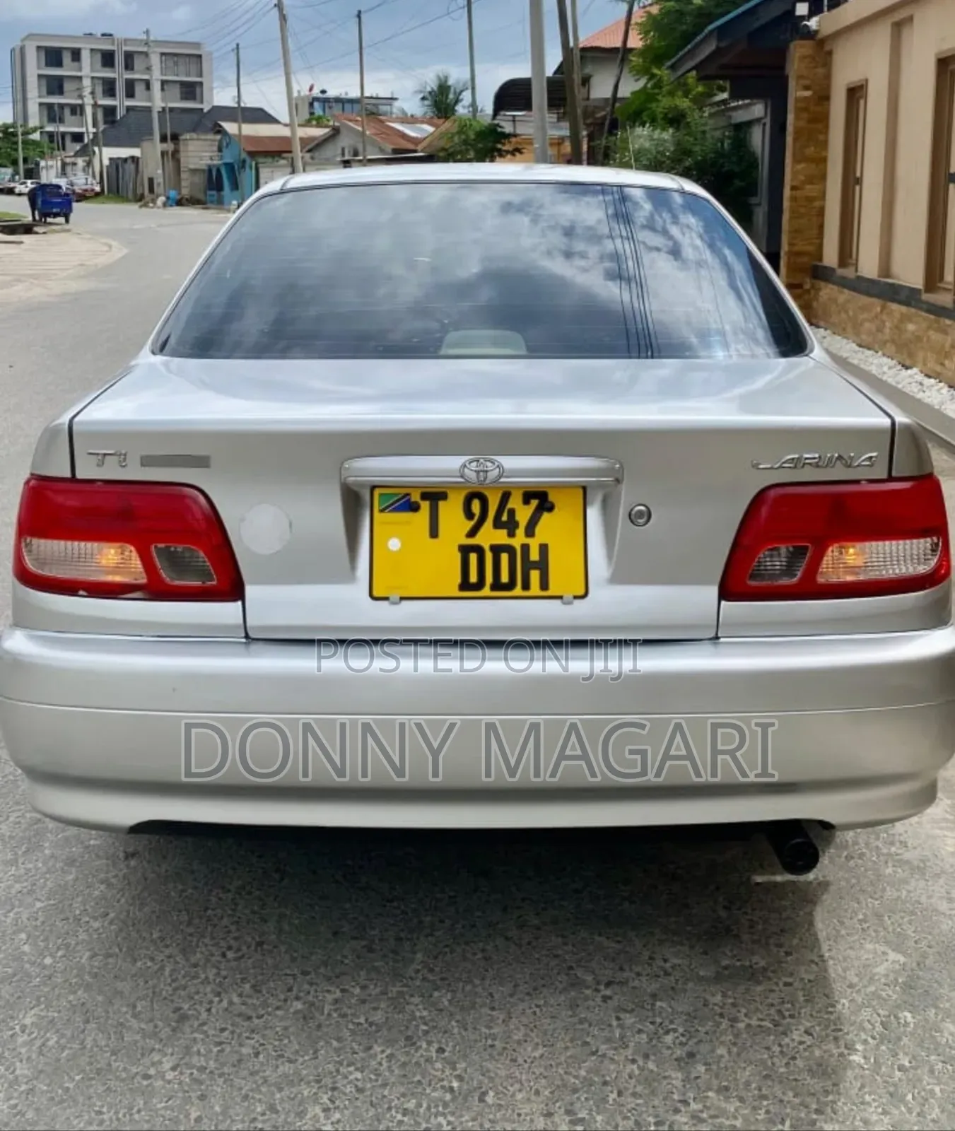 Toyota Carina 2000 Silver