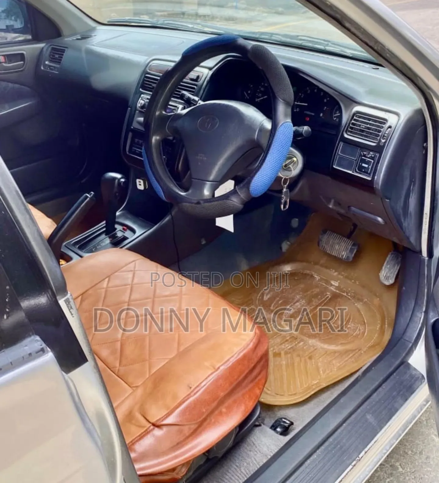 Toyota Carina 2000 Silver