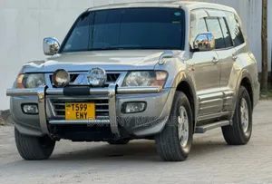 Mitsubishi Pajero 2008 Silver