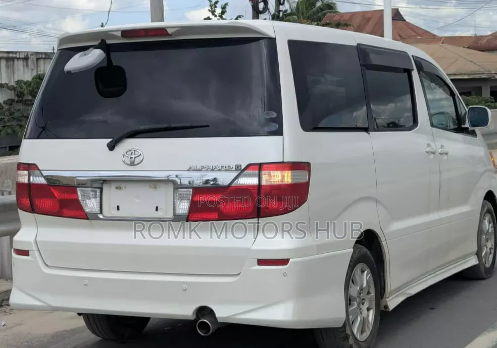 Toyota Alphard 2005 White