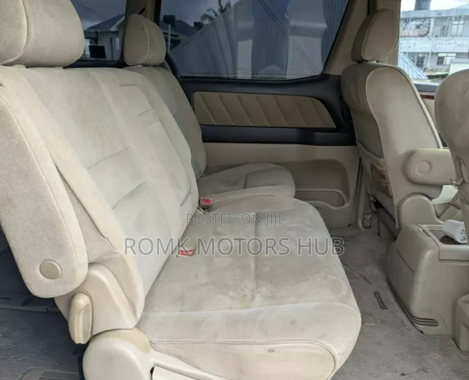 Toyota Alphard 2005 White