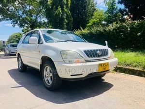 Toyota Harrier 2002 White