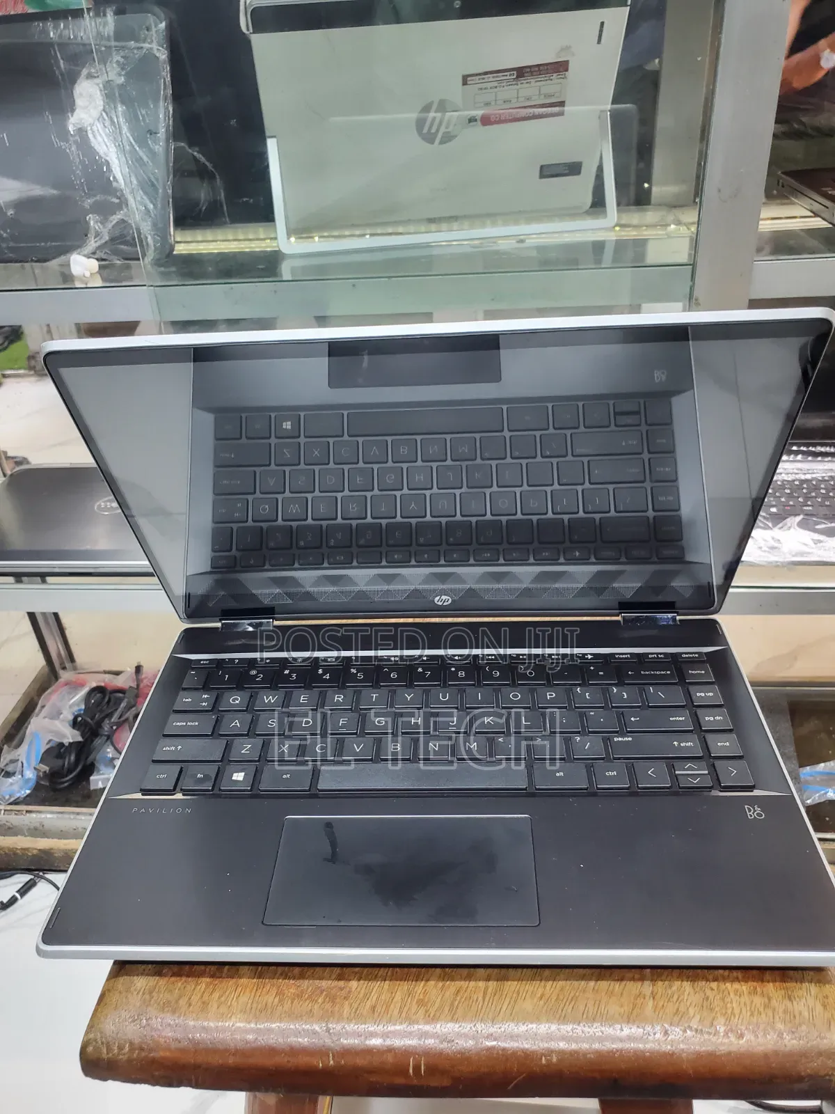 Laptop HP Pavilion x360 8GB Intel Core i5 SSD 256GB