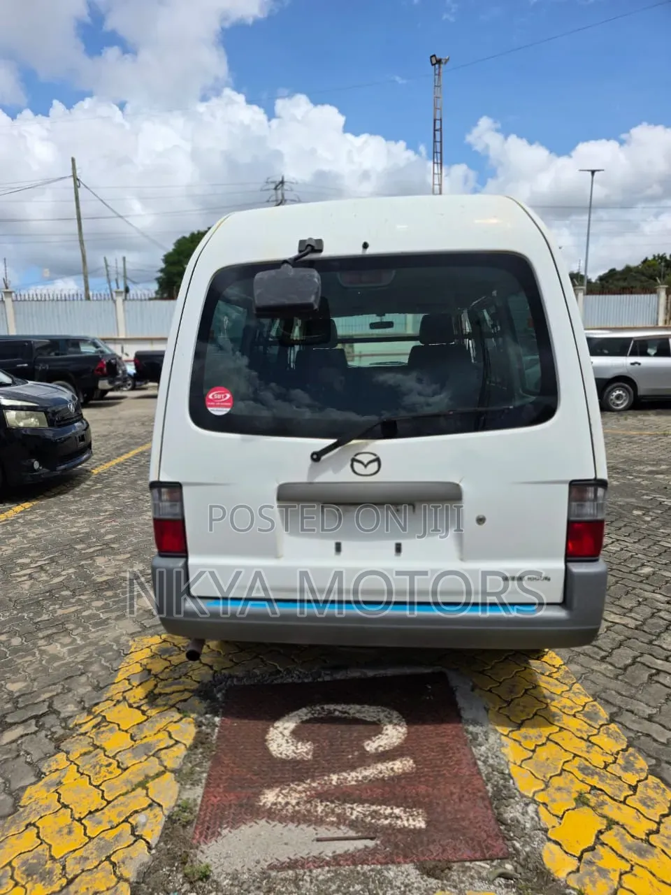 Mazda Bongo 2013 White