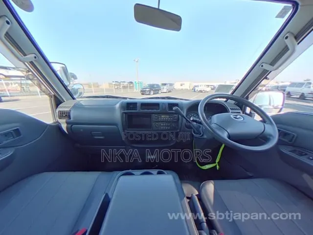 Mazda Bongo 2013 White