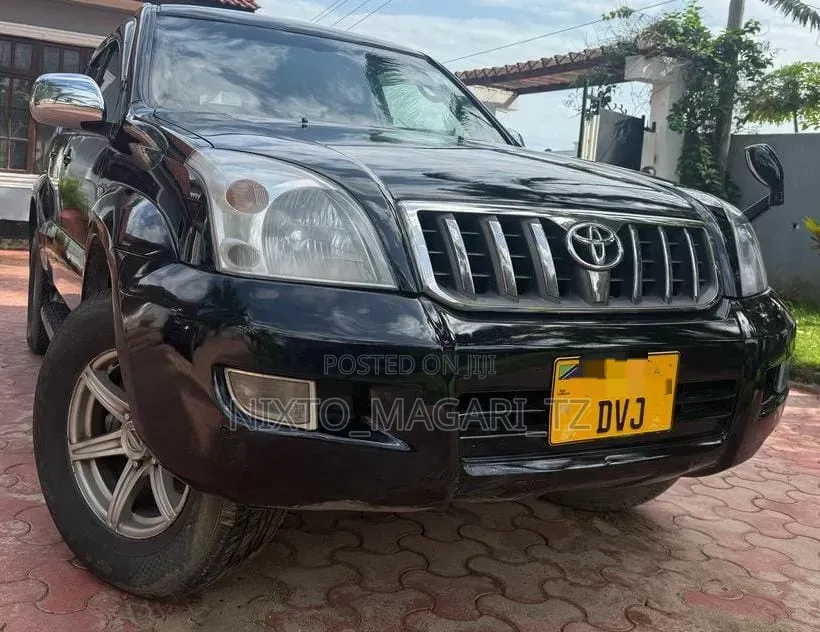 Toyota Land Cruiser 2005 Black