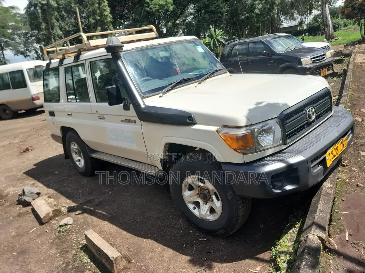 Toyota Land Cruiser 2014 Off white
