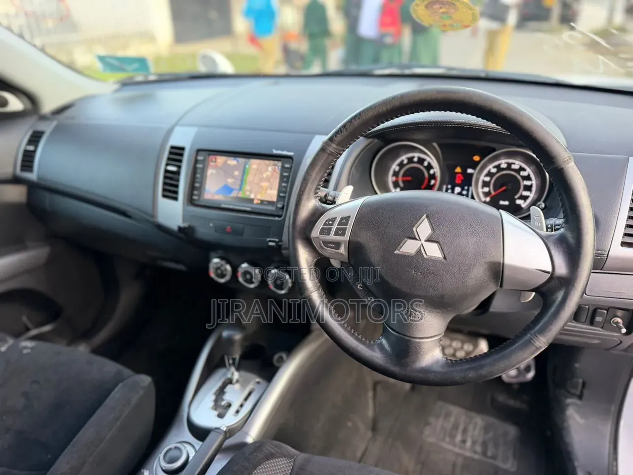 Mitsubishi Outlander ES 2010 White