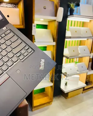 Laptop Lenovo ThinkPad T14 16GB Intel Core i5 SSHD (Hybrid) 256GB