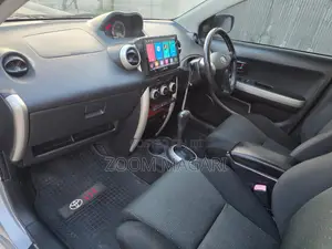 Toyota IST 2007 Silver