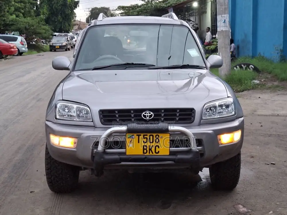 Toyota RAV4 1997 Silver
