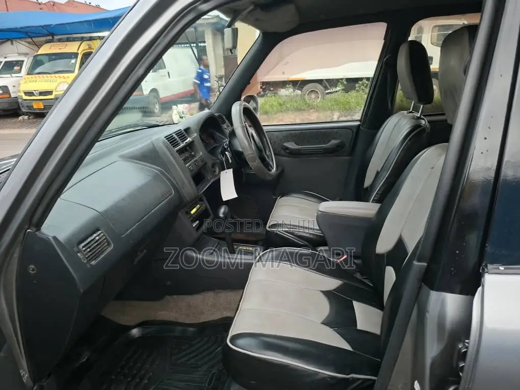 Toyota RAV4 1997 Silver