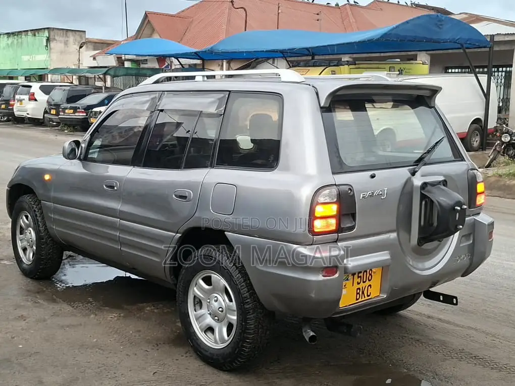 Toyota RAV4 1997 Silver