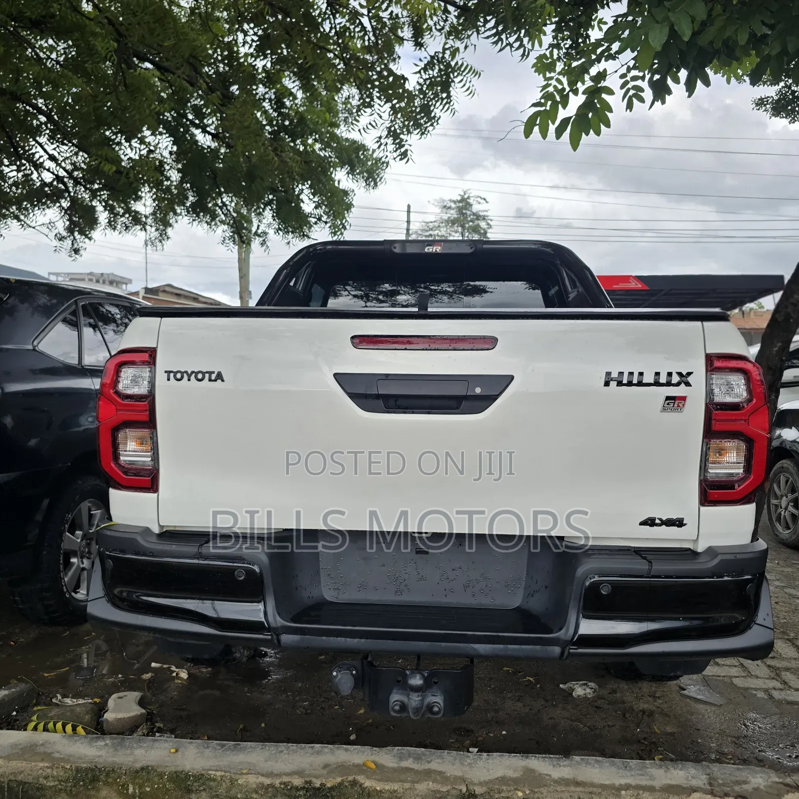 New Toyota Hilux 2025 White