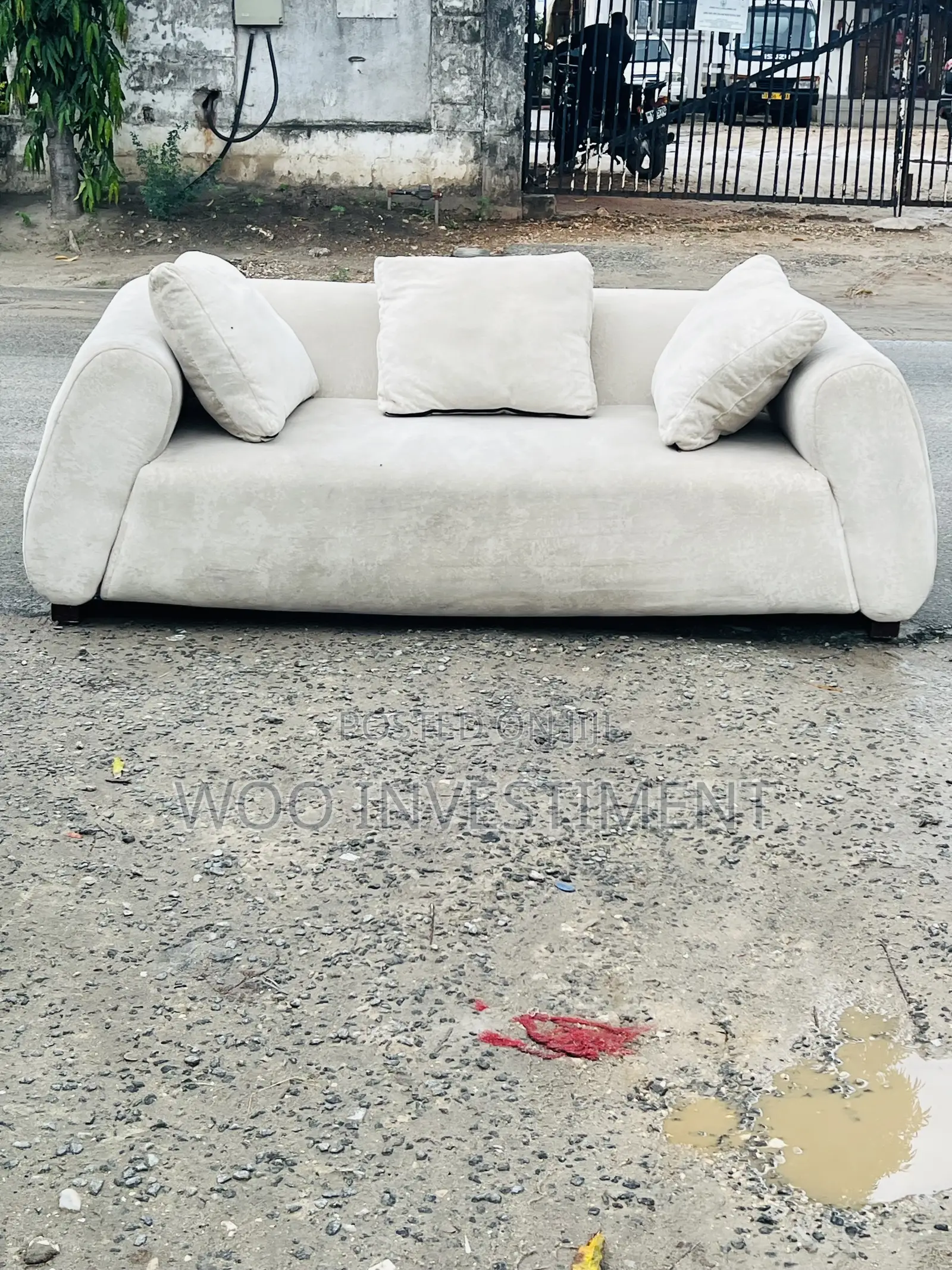 Sofa Kali Sana La Watu 3clean Sana Linapatikana Spring Na Fibre
