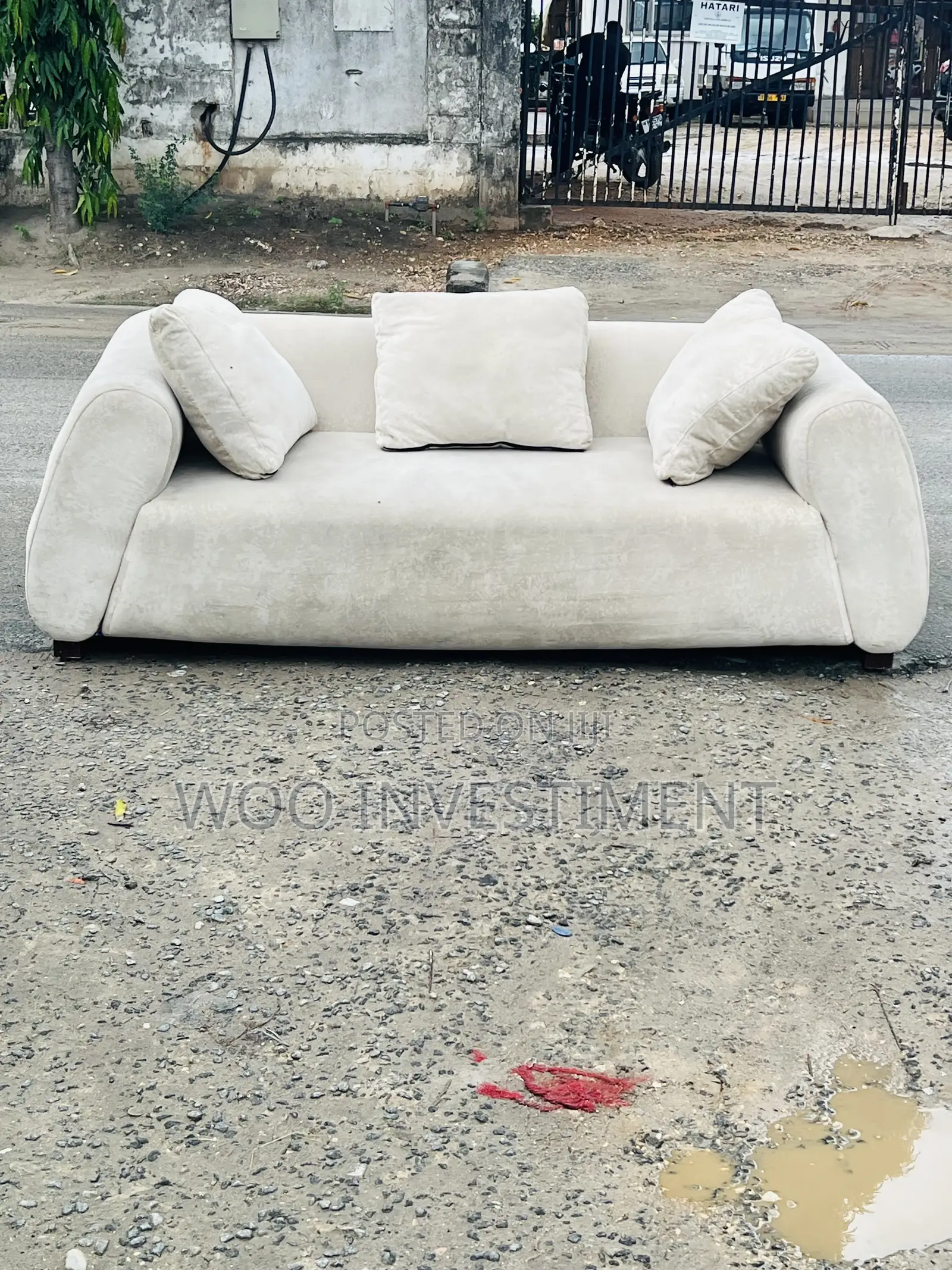 Sofa Kali Sana La Watu 3clean Sana Linapatikana Spring Na Fibre