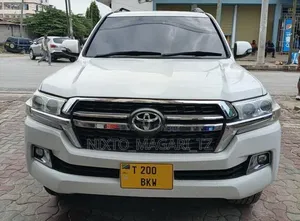 Toyota Land Cruiser 2020 White