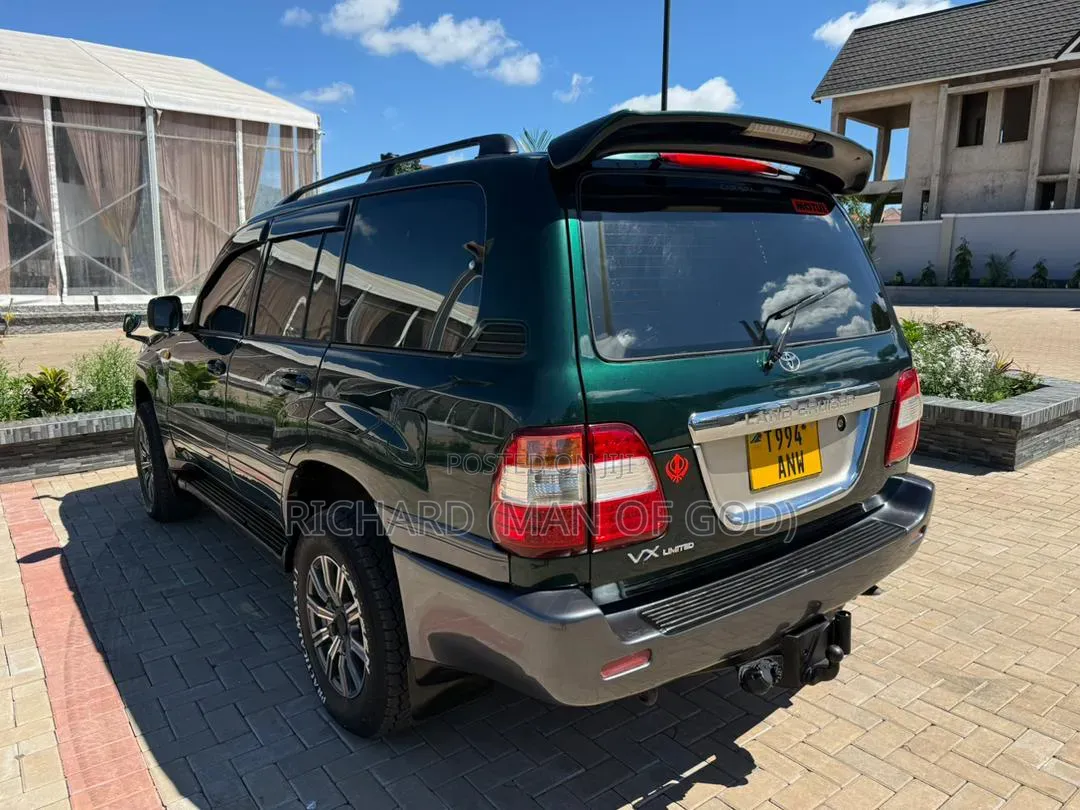 Toyota Land Cruiser 1998 Black