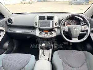 Toyota Vanguard 2008 Brown
