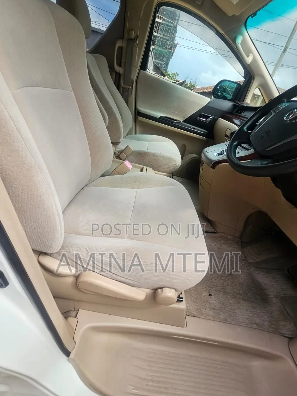 Toyota Alphard 2.4 Petrol FWD 2008 White