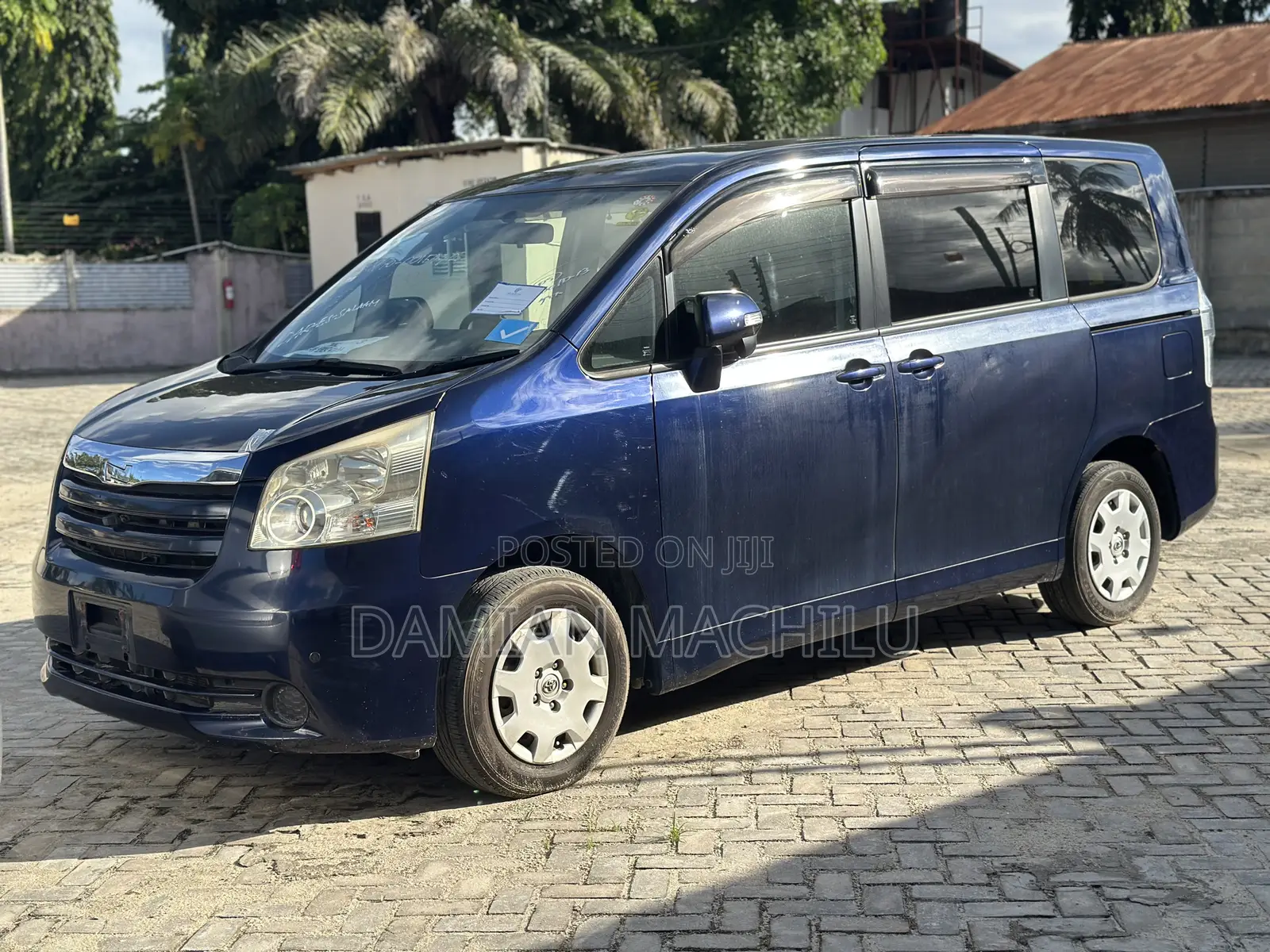 Toyota Noah 2008 Blue