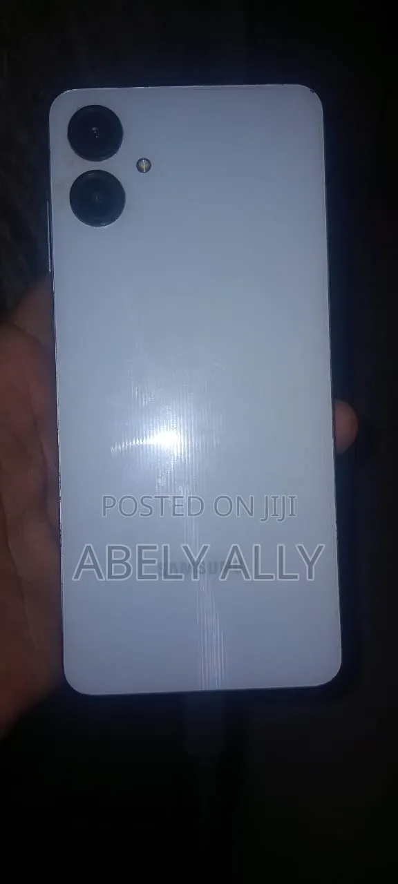 Samsung Galaxy A06 128 GB White