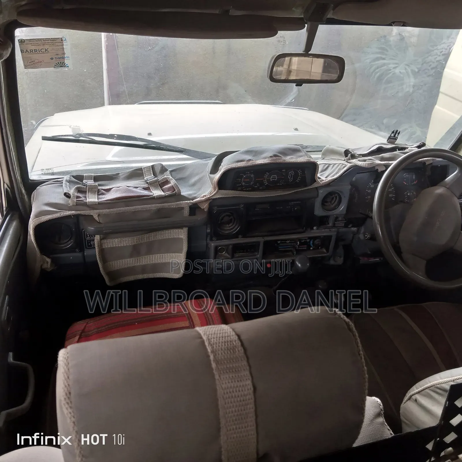 Toyota Land Cruiser 1999 Beige