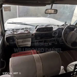 Toyota Land Cruiser 1999 Beige