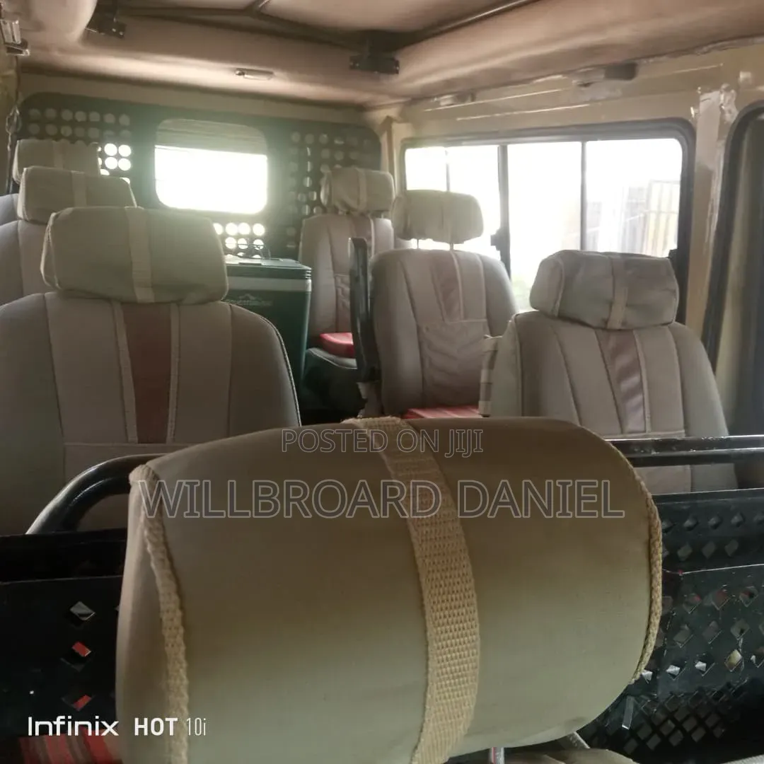 Toyota Land Cruiser 1999 Beige