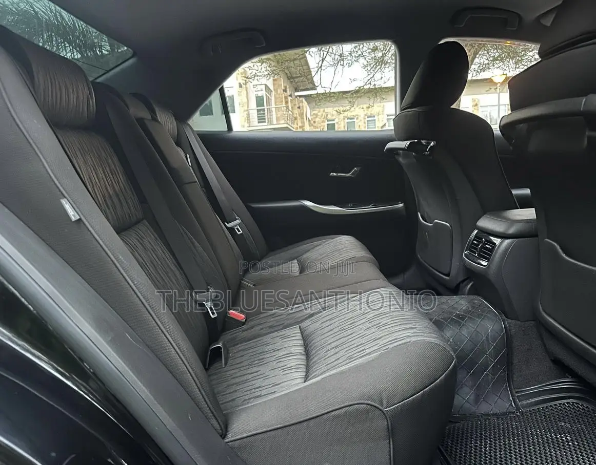 Toyota Crown 2009 Black