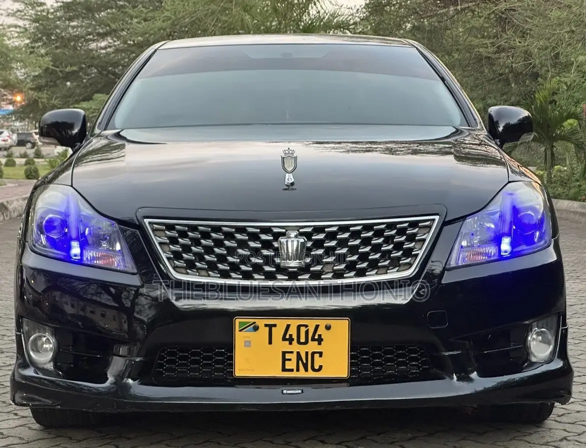 Toyota Crown 2009 Black