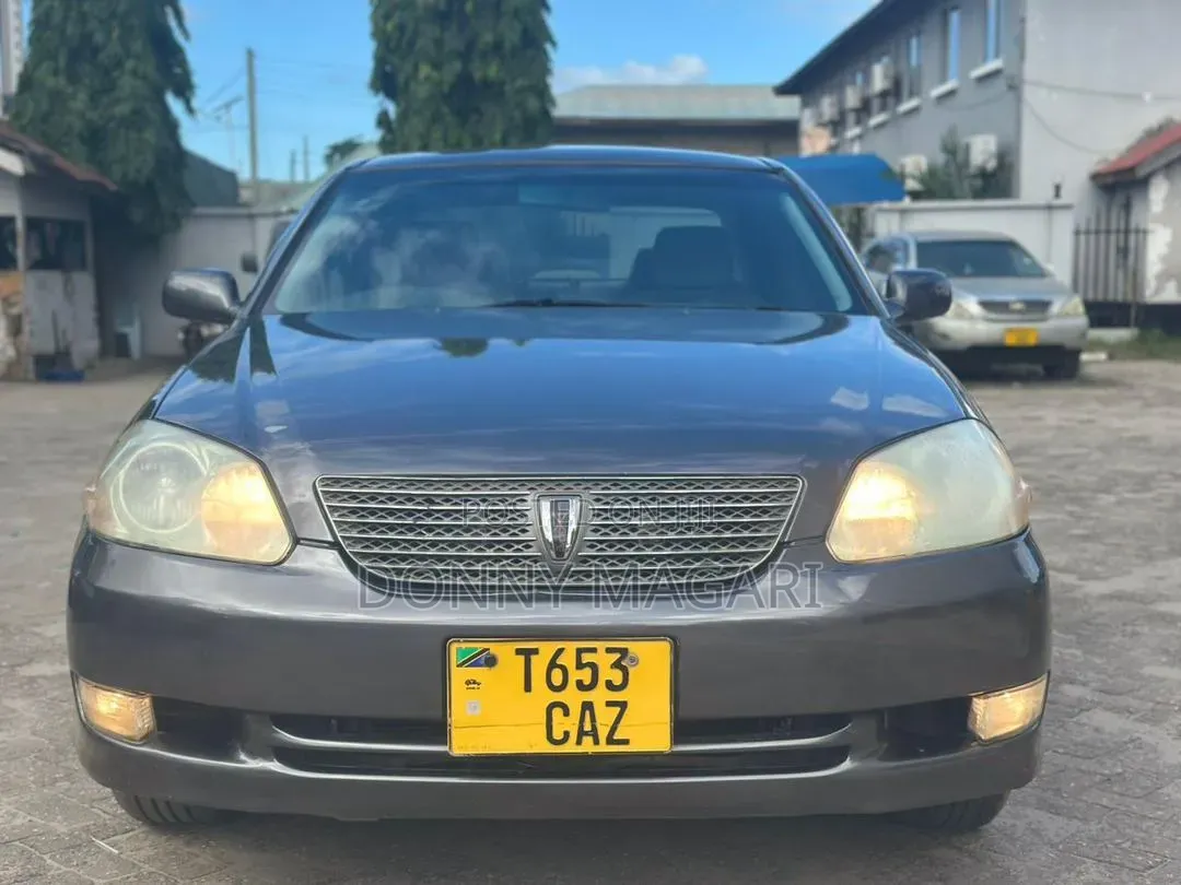 Toyota Mark II 2004 Gray