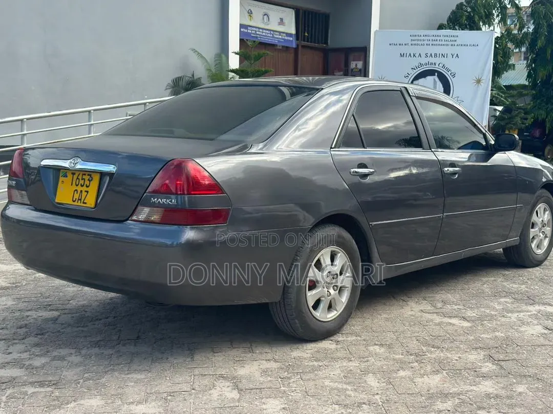 Toyota Mark II 2004 Gray