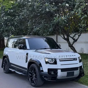 Land Rover Defender 2022 Off white