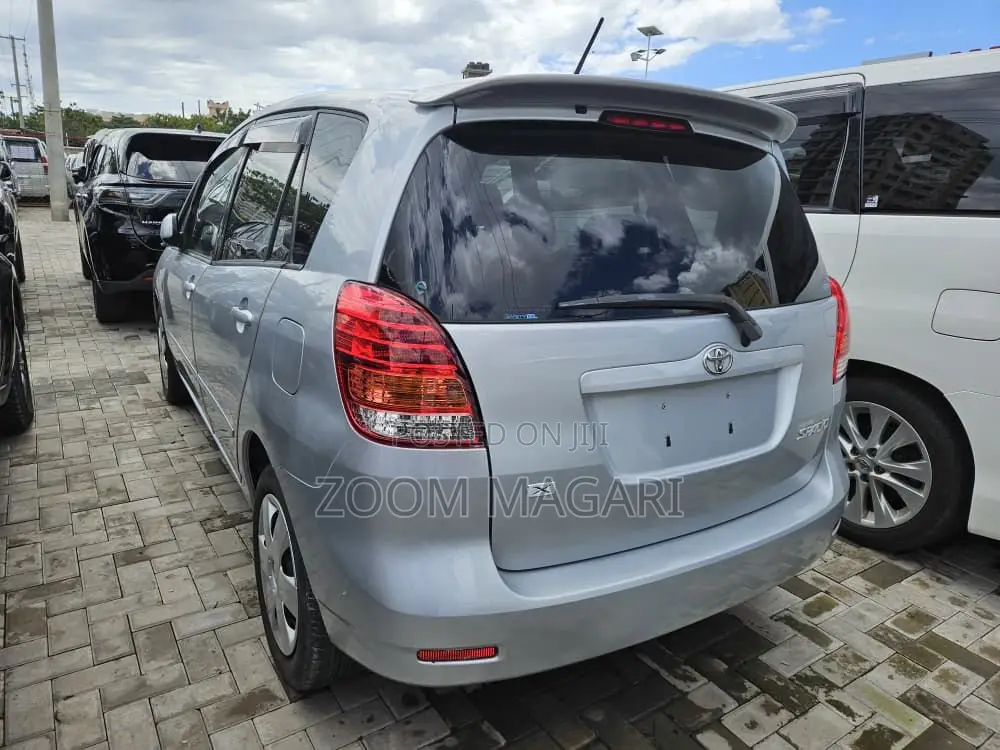 Toyota Corolla Spacio 2006 Silver