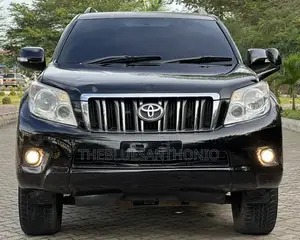 Toyota Land Cruiser Prado 2009 Black