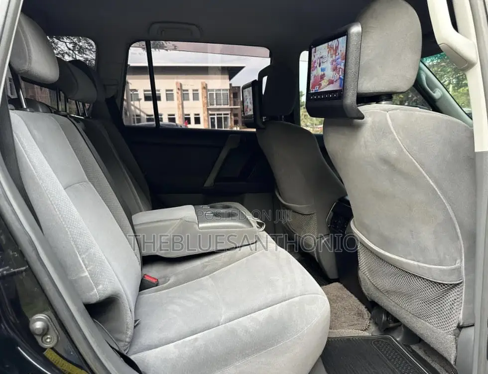 Toyota Land Cruiser Prado 2009 Black