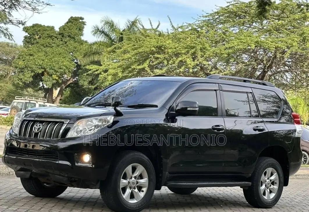 Toyota Land Cruiser Prado 2009 Black