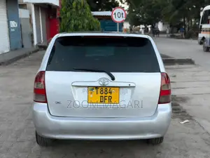 Toyota Corolla Fielder 2005 Silver