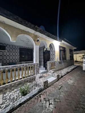 4bdrm House in Apollo House, Ilala for sale