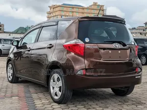 Toyota Ractis 2012 Brown