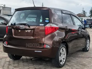 Toyota Ractis 2012 Brown