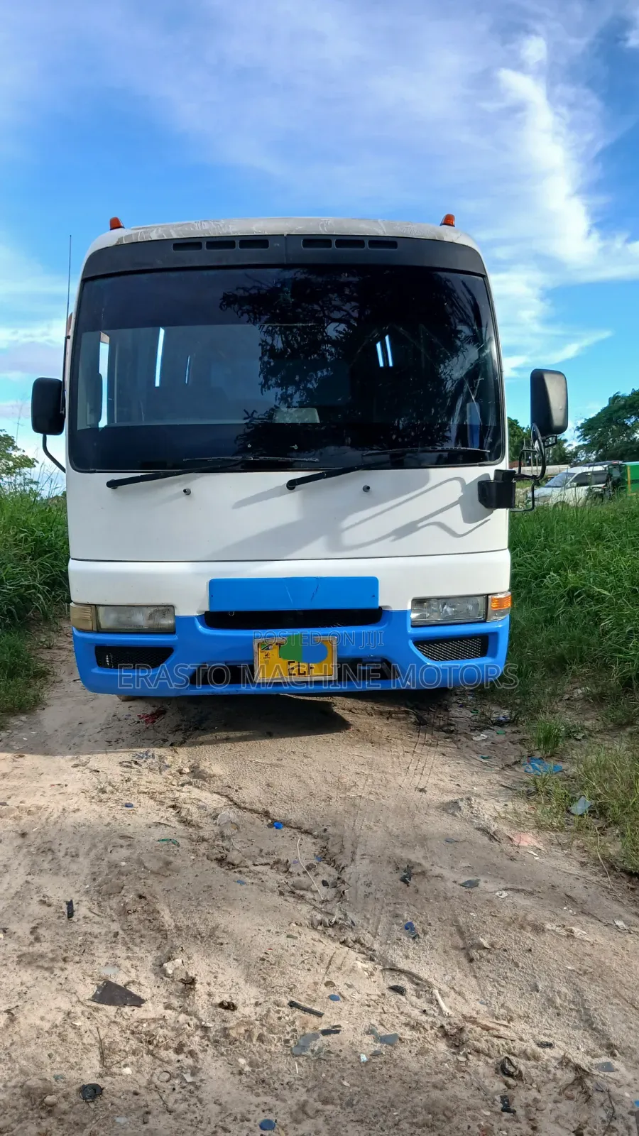 Nissan Civilian 2003 White