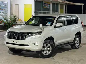 Toyota Land Cruiser Prado 2.8 2019 White