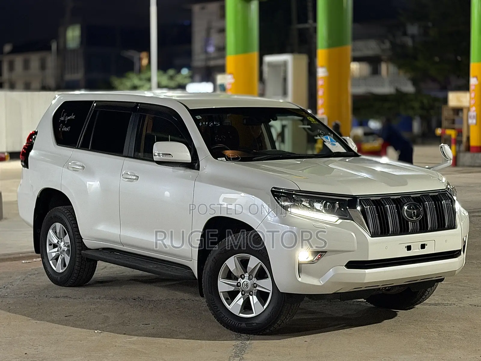 Toyota Land Cruiser Prado 2.8 2019 White