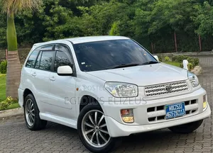 Toyota RAV4 2005 White