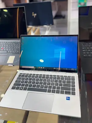 Laptop HP EliteBook 1040 G8 16GB Intel Core i7 SSD 512GB